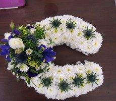 Horse shoe wreath